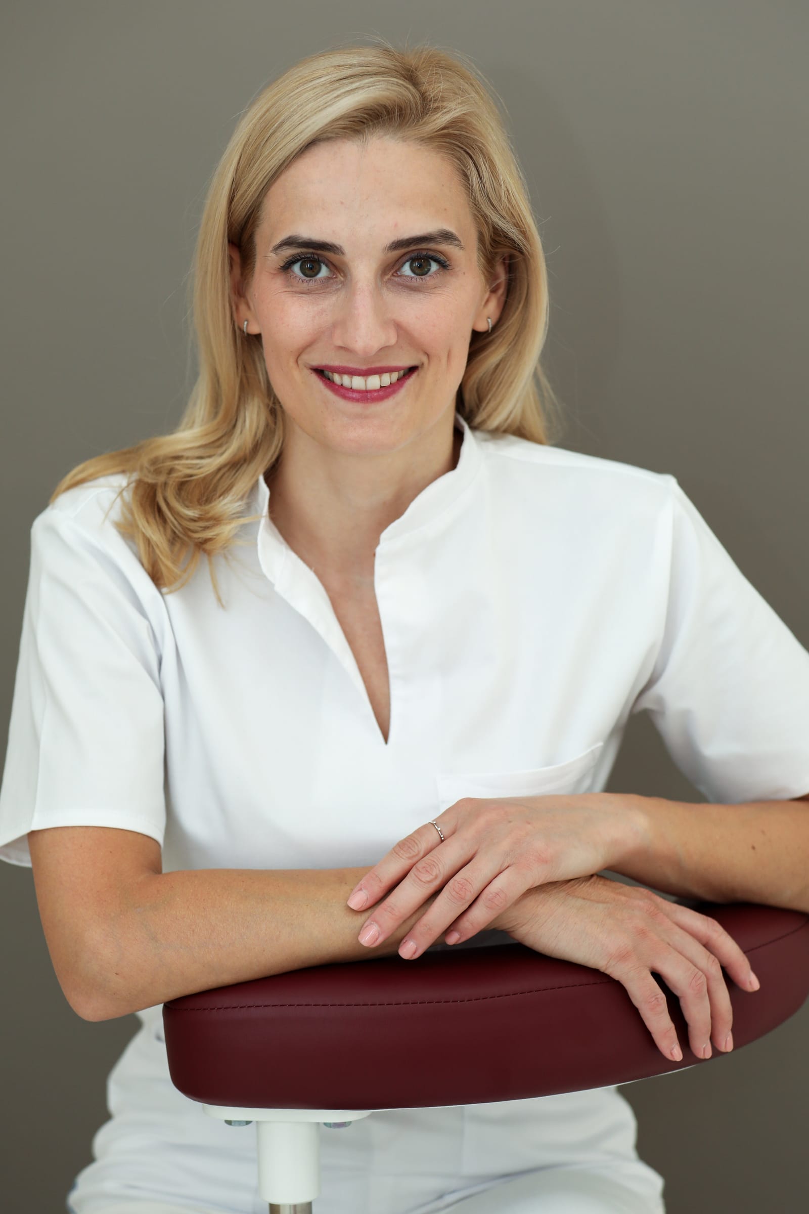 Diana Constantinescu - Medic Specialist Ortodontie si Ortopedie dento-faciala